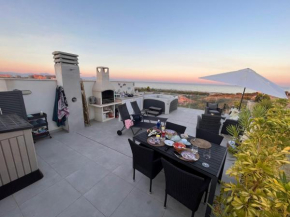 Top-modern apartment close to sea with ocean view and large private terrace